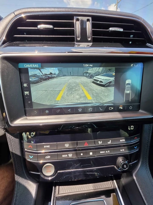 2019 Jaguar F-Pace - Image 7 of 8