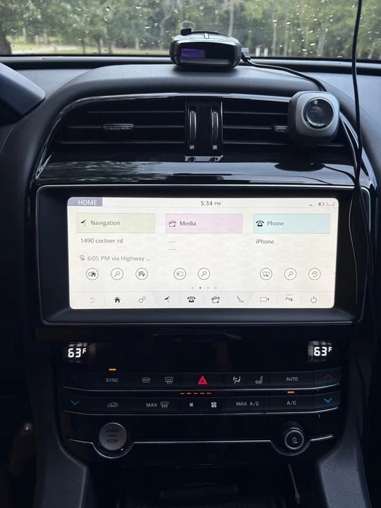 2019 Jaguar F-Pace - Image 19 of 20