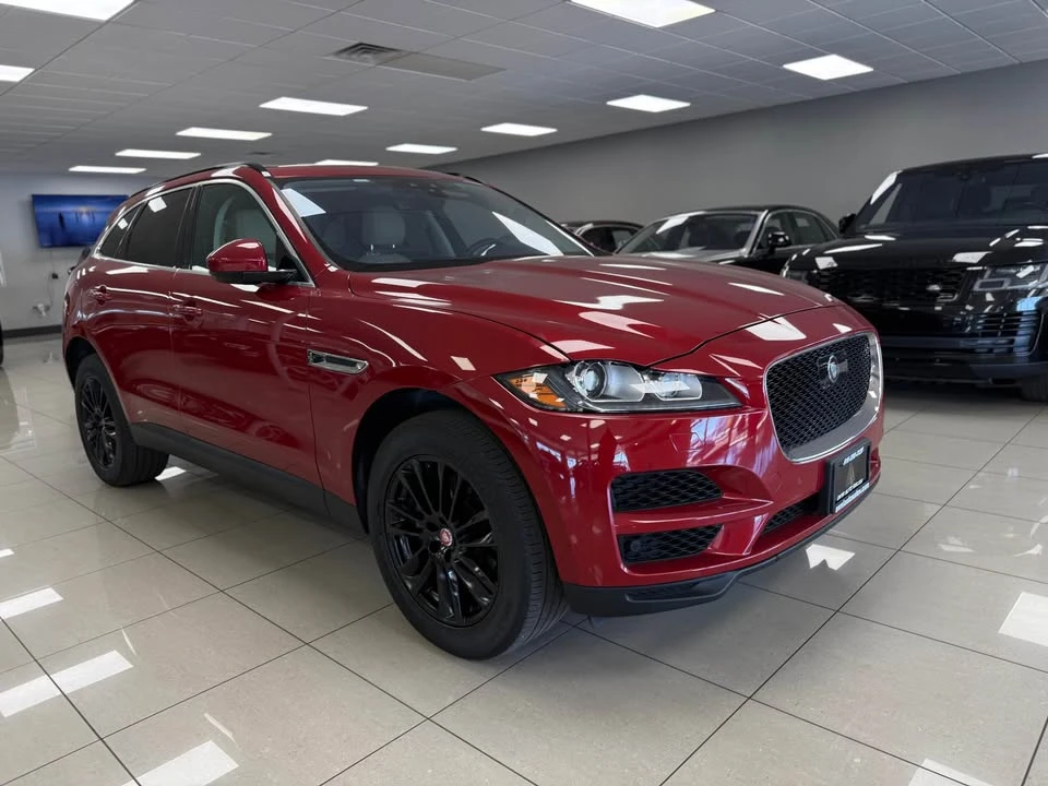 2019 Jaguar F-Pace - Image 2 of 7