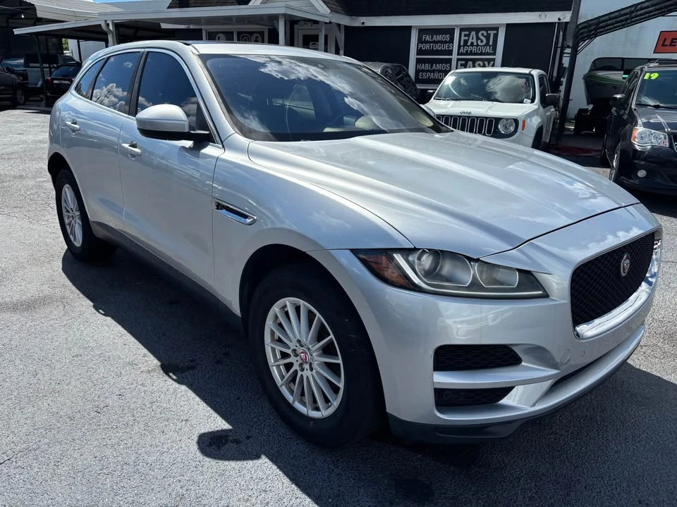 2019 Jaguar F-Pace - Image 2 of 7