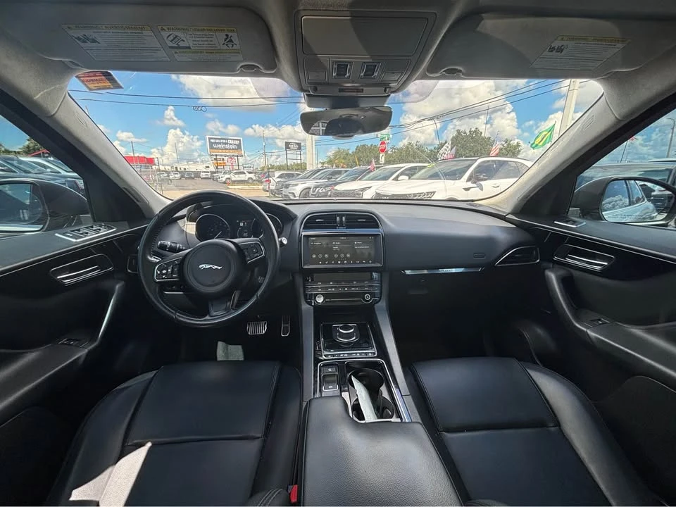 2019 Jaguar F-Pace - Image 6 of 7