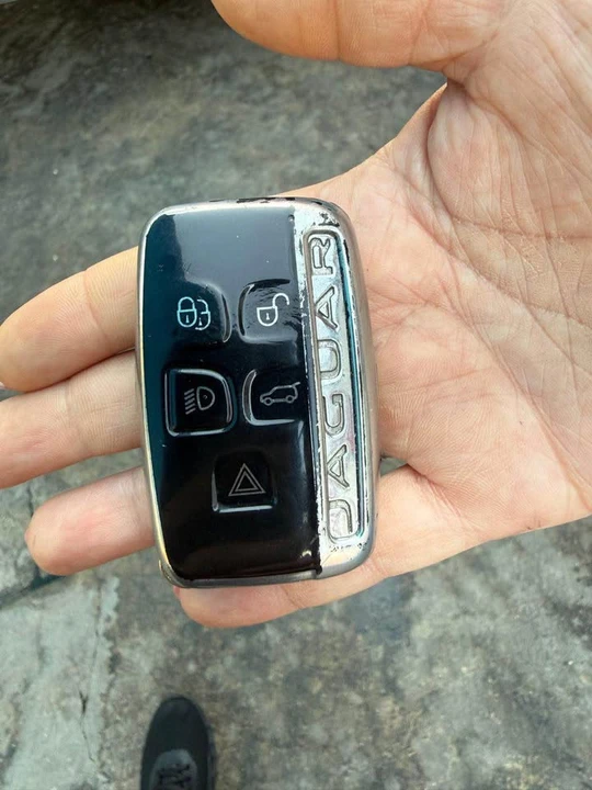 2019 Jaguar F-Pace - Image 10 of 12