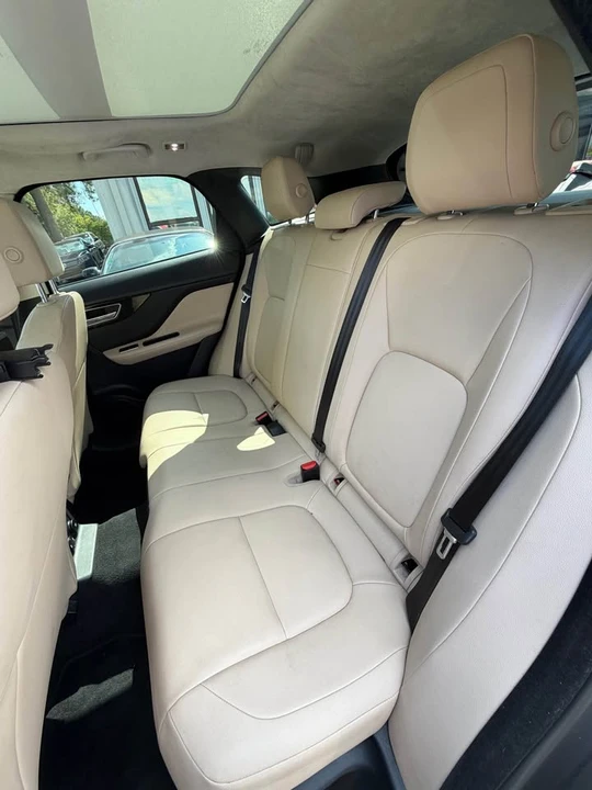 2019 Jaguar F-Pace - Image 16 of 19