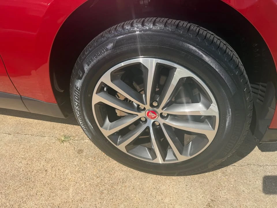 2019 Jaguar F-Pace - Image 7 of 19