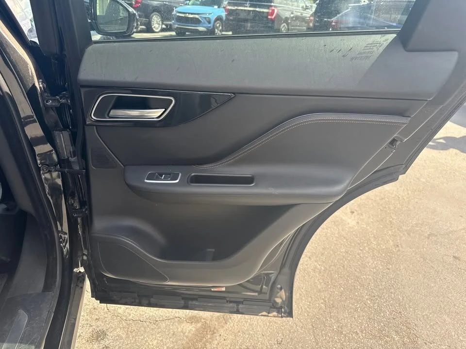 2019 Jaguar F-Pace - Image 13 of 20