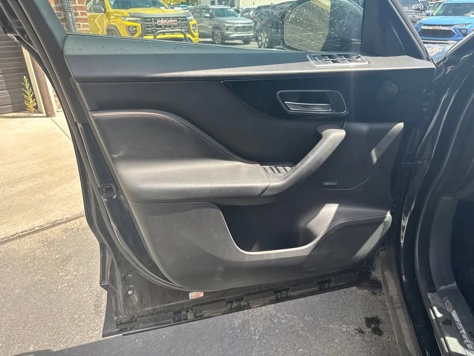 2019 Jaguar F-Pace - Image 19 of 20