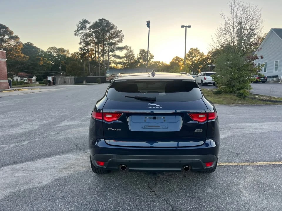 2019 Jaguar F-Pace - Image 3 of 13