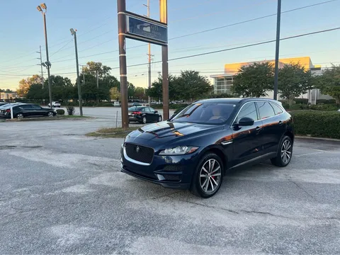 2019 Jaguar F-PACE 25t Prestige Sport Utility 4D