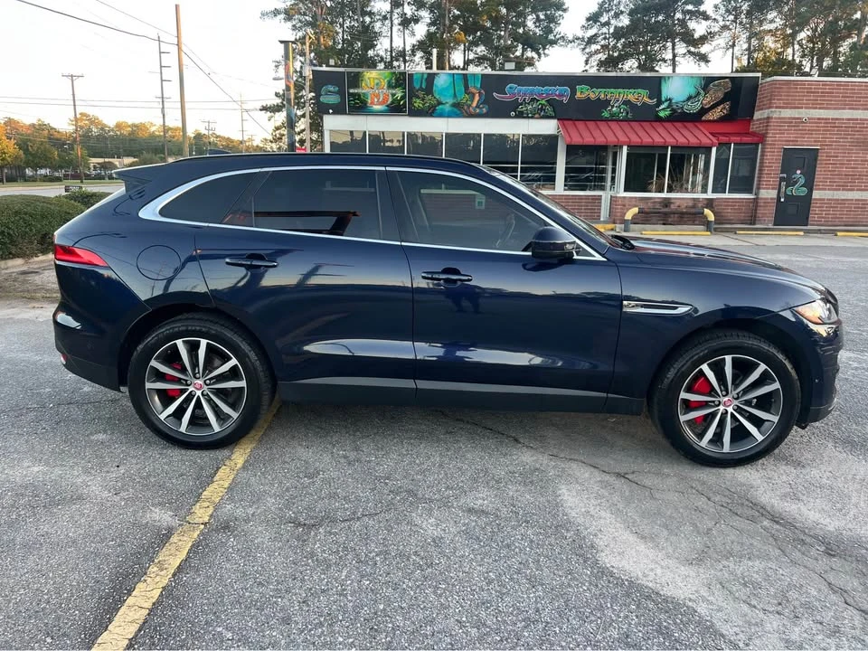 2019 Jaguar F-Pace - Image 5 of 13