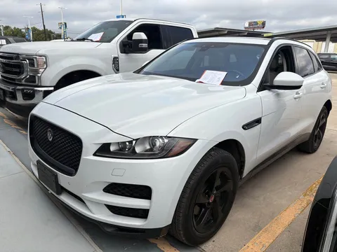 2019 Jaguar F-PACE 25t Prestige Sport Utility 4D