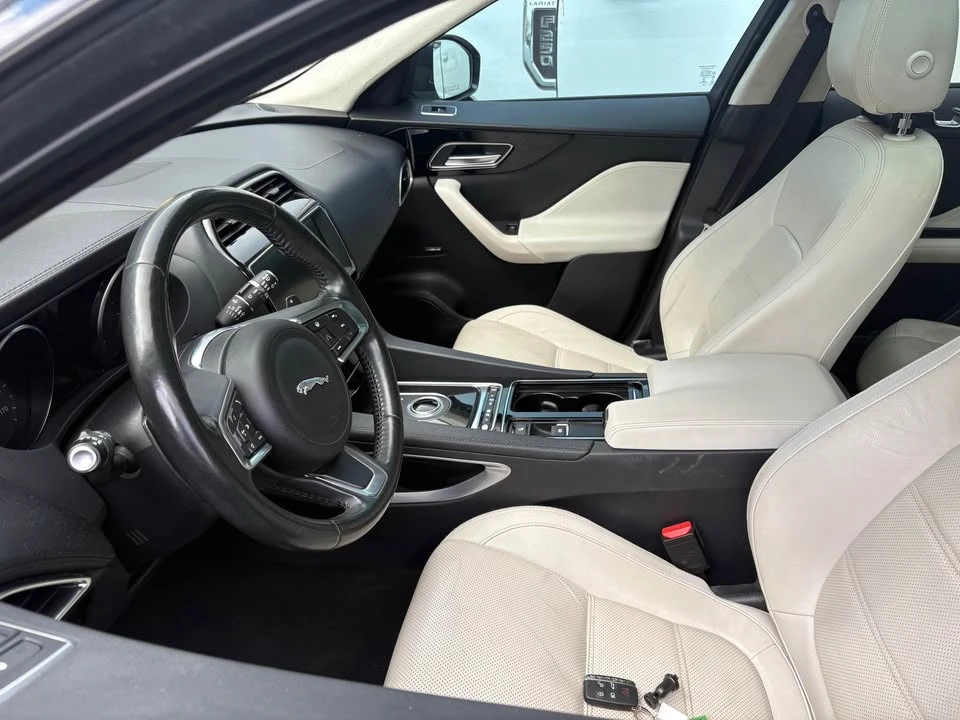 2019 Jaguar F-Pace - Image 7 of 10