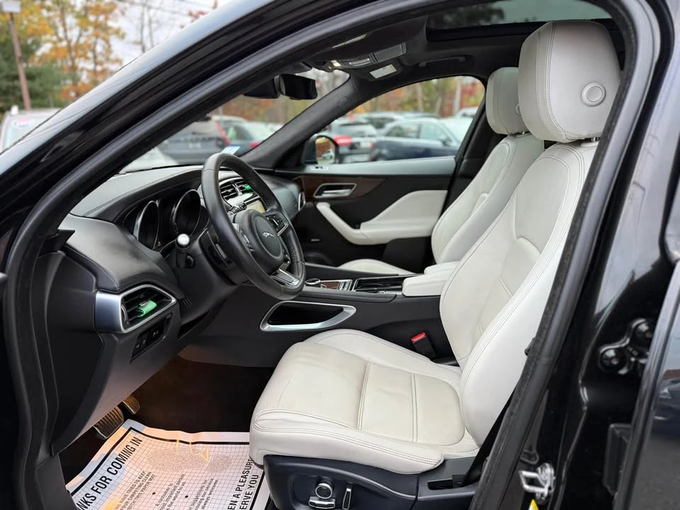 2019 Jaguar F-Pace - Image 8 of 13