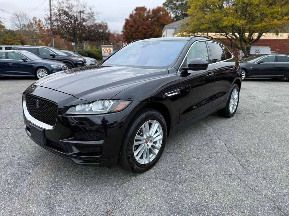 2019 Jaguar F-Pace - Image 2 of 13