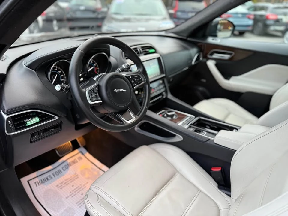 2019 Jaguar F-Pace - Image 6 of 13