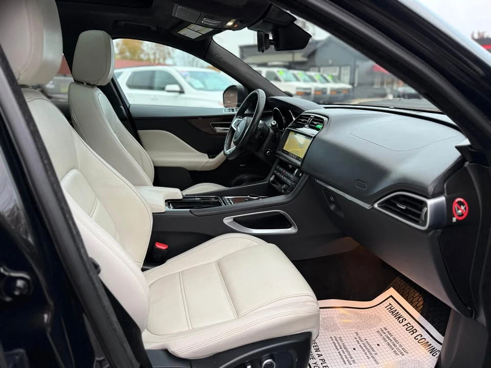 2019 Jaguar F-Pace - Image 14 of 19