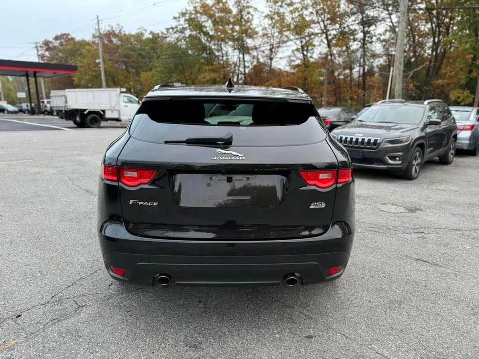 2019 Jaguar F-Pace - Image 5 of 11