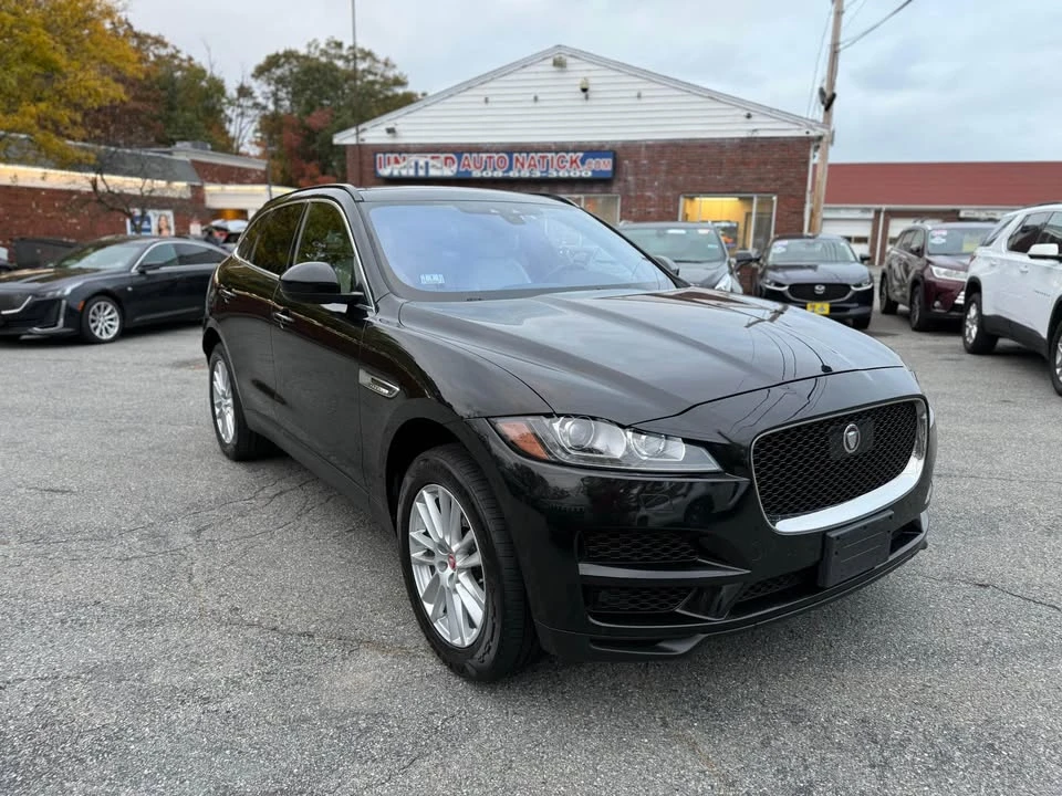 2019 Jaguar F-Pace - Image 4 of 19