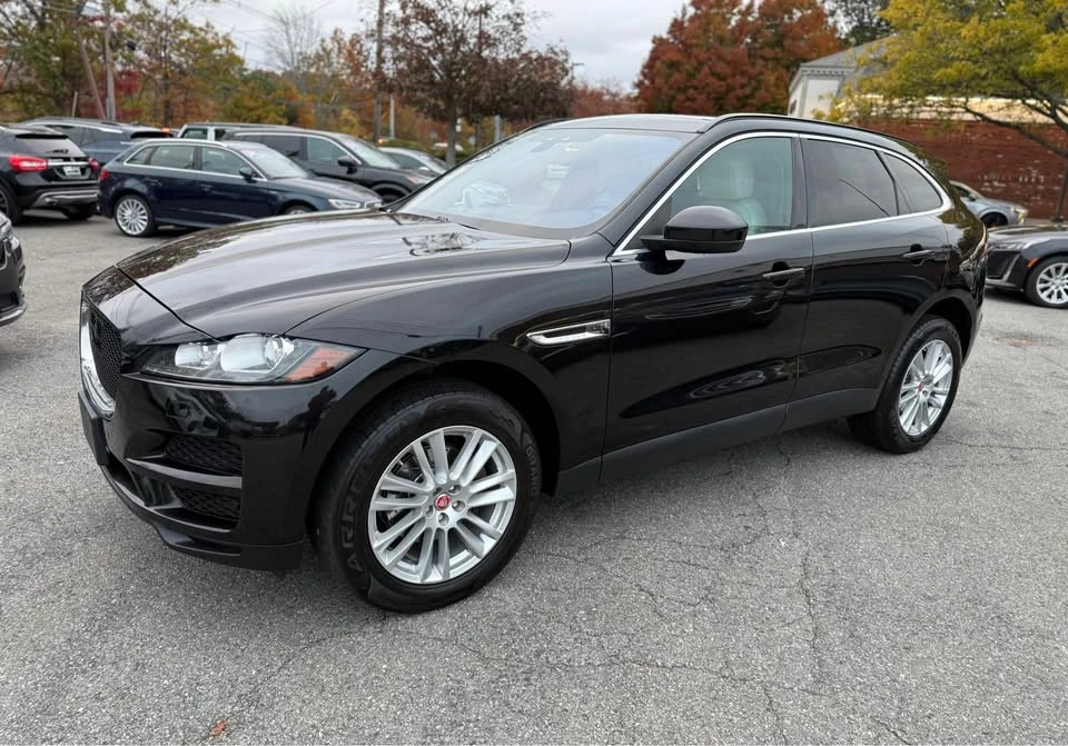 2019 Jaguar F-Pace - Image 5 of 19