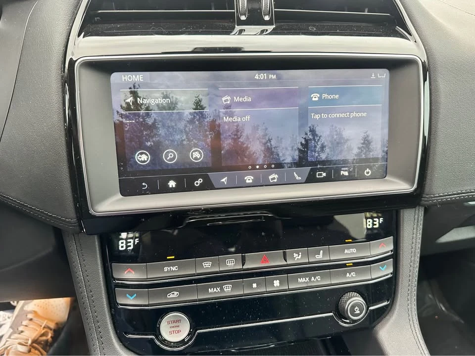 2019 Jaguar F-Pace - Image 9 of 12