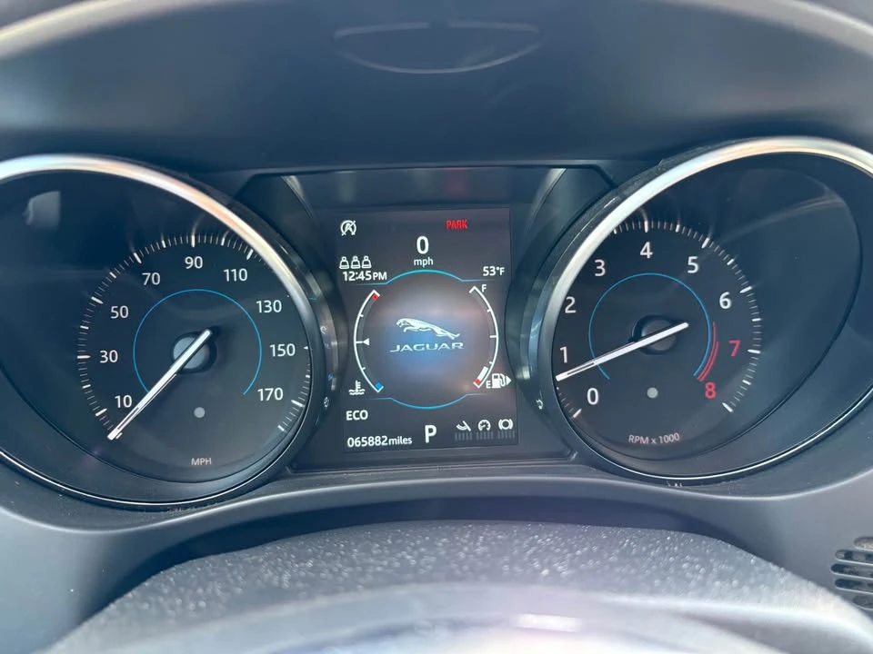 2019 Jaguar F-Pace - Image 15 of 17
