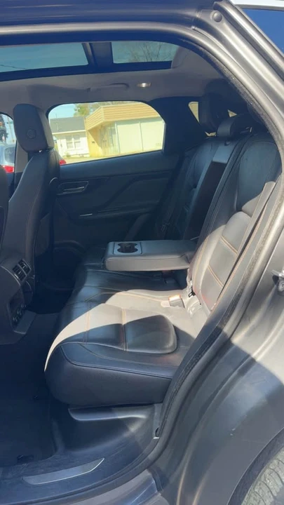 2019 Jaguar F-Pace - Image 6 of 16