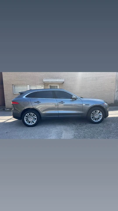 2019 Jaguar F-Pace - Image 11 of 16