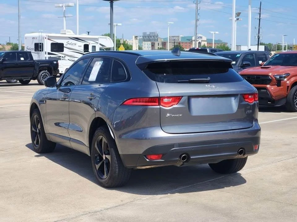 2019 Jaguar F-Pace - Image 18 of 19