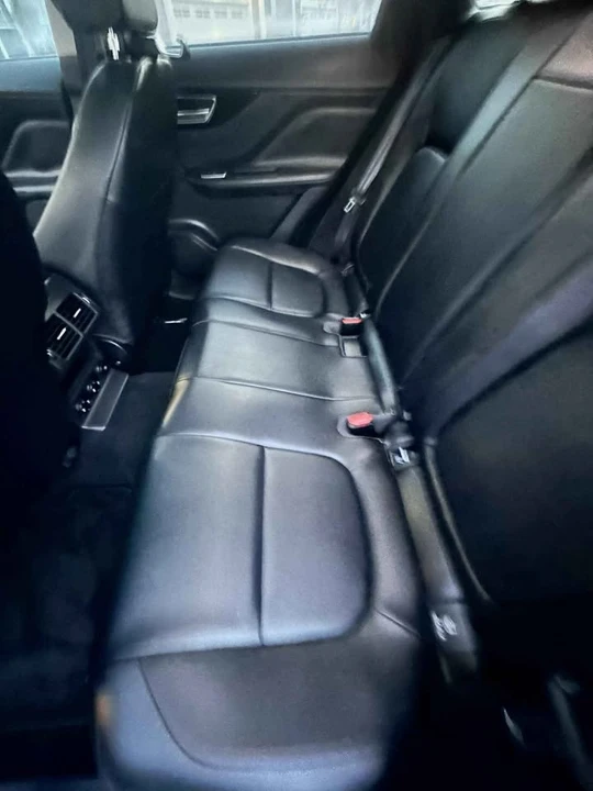 2019 Jaguar F-Pace - Image 10 of 12
