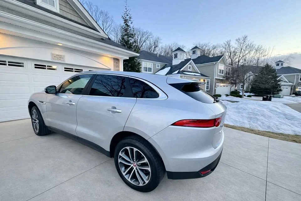 2019 Jaguar F-Pace - Image 4 of 12