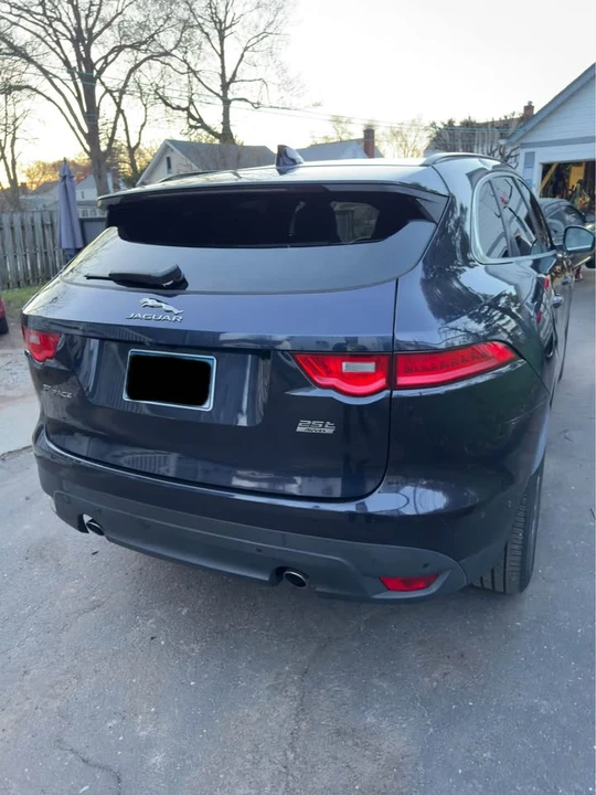 2019 Jaguar F-Pace - Image 5 of 18