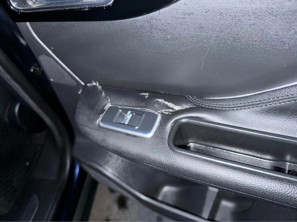 2019 Jaguar F-Pace - Image 16 of 18