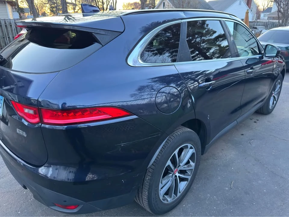 2019 Jaguar F-Pace - Image 6 of 18