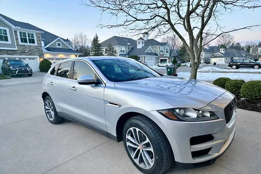2019 Jaguar F-PACE 25t Prestige