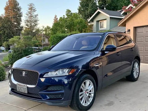 2019 Jaguar F-PACE 25t Prestige Sport Utility 4D