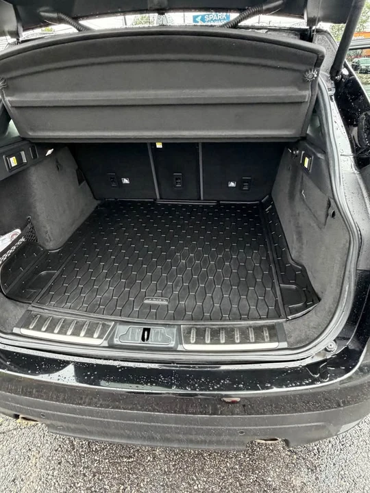 2019 Jaguar F-Pace SVR - Image 14 of 15