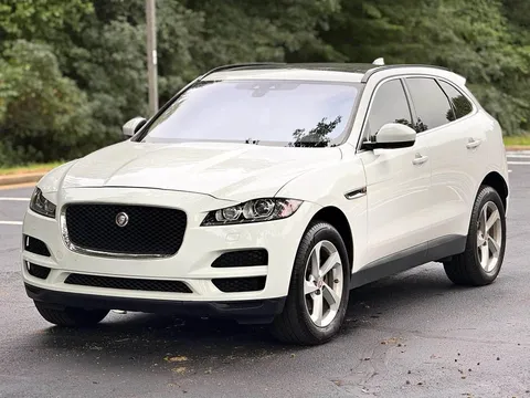 2019 Jaguar F-PACE 25t Prestige Sport Utility 4D