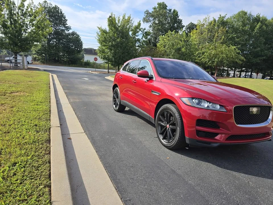 2019 Jaguar F-Pace - Image 5 of 20