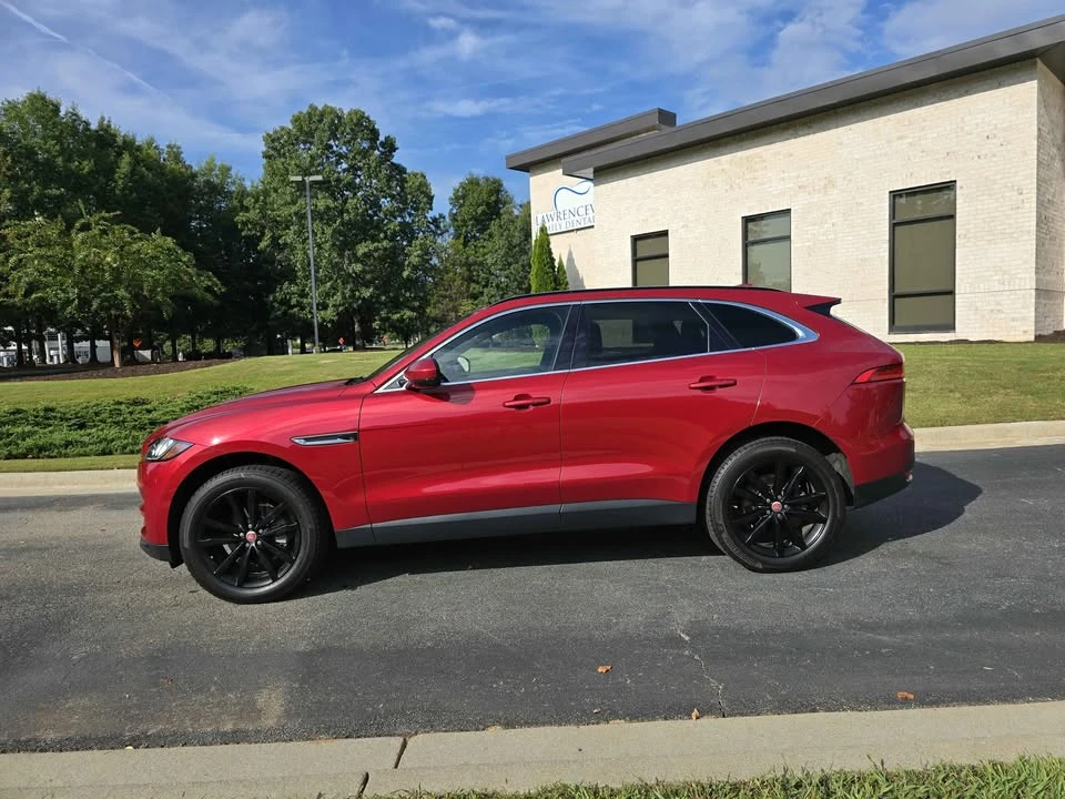 2019 Jaguar F-Pace - Image 3 of 20
