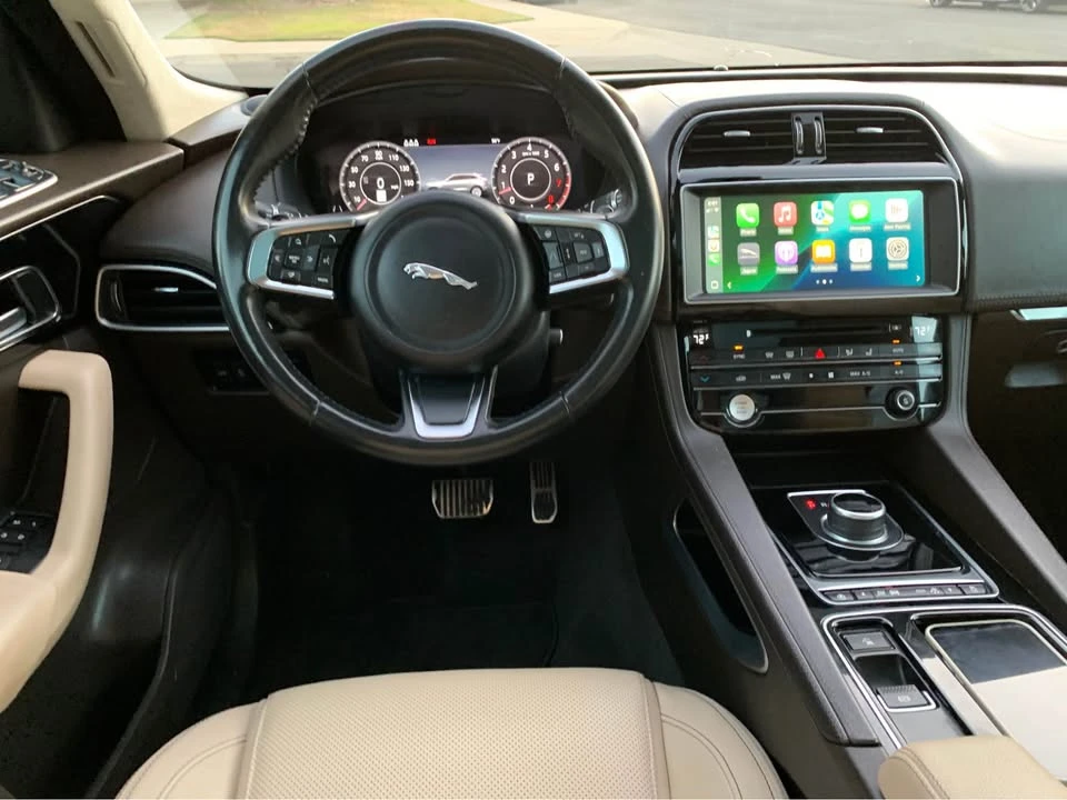 2019 Jaguar F-Pace - Image 10 of 14