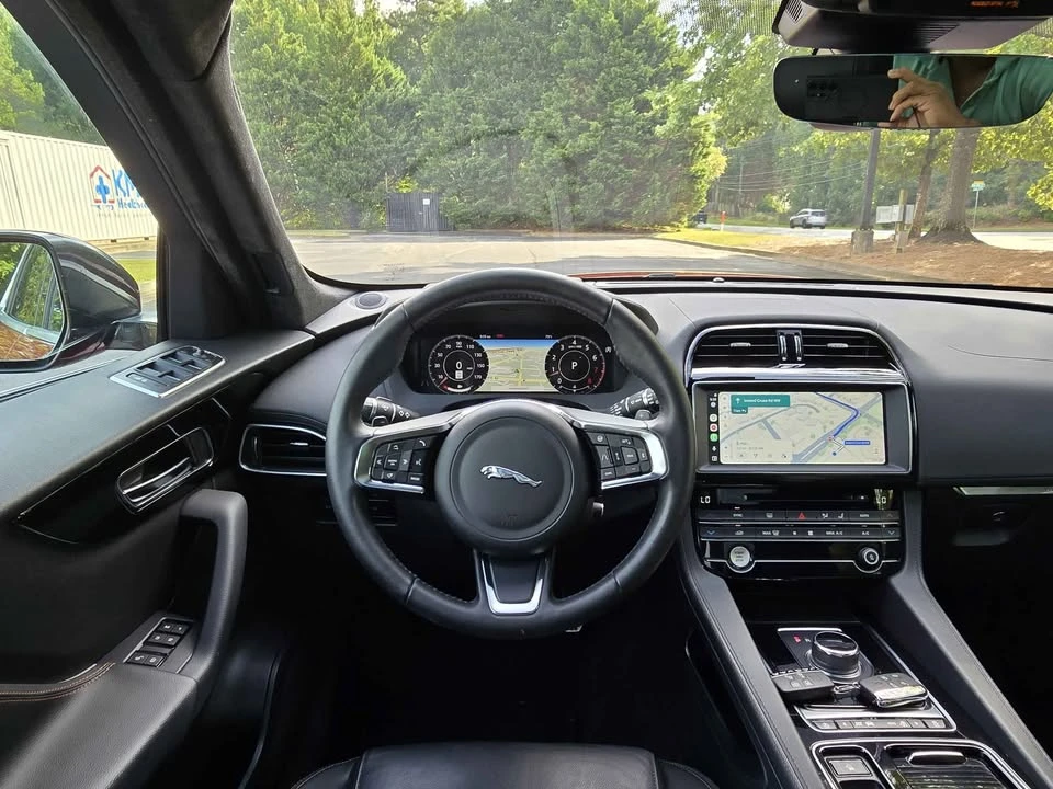 2019 Jaguar F-Pace - Image 15 of 20