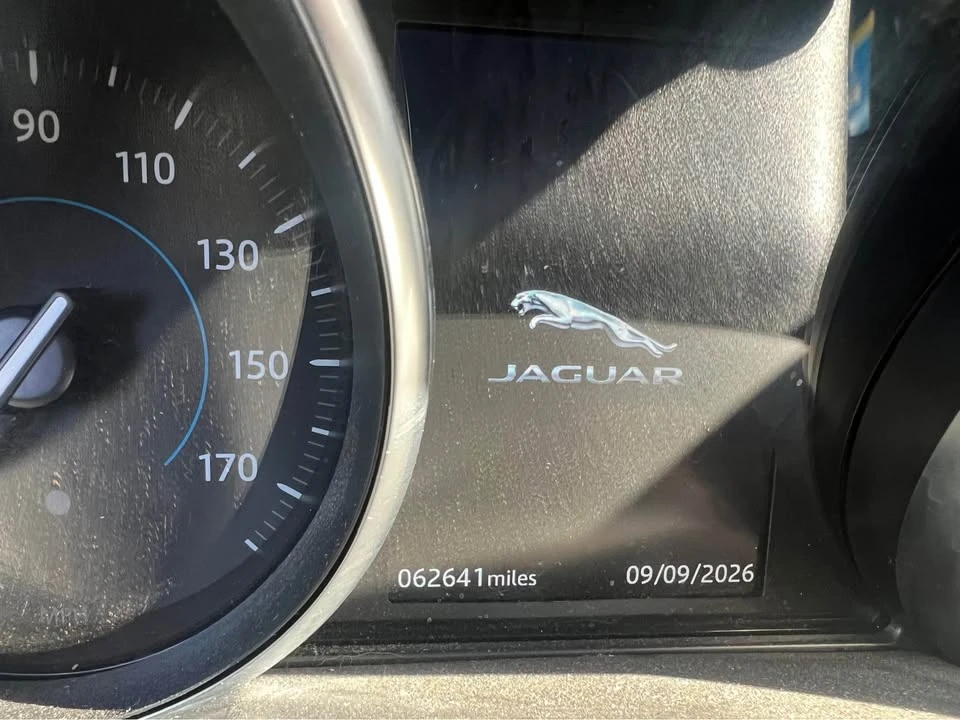 2019 Jaguar F-Pace - Image 6 of 7