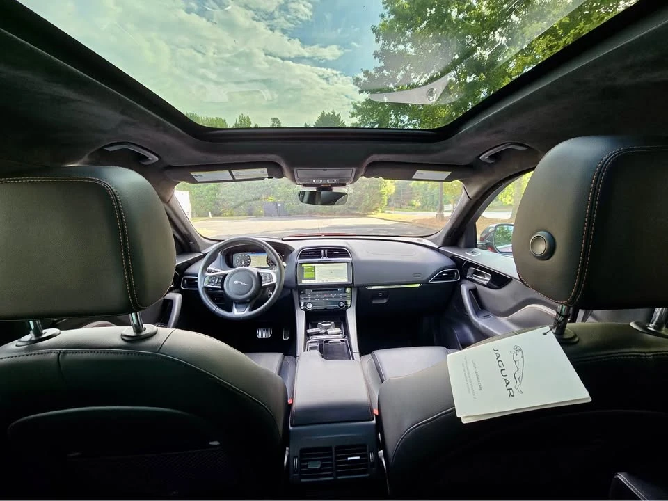 2019 Jaguar F-Pace - Image 4 of 20