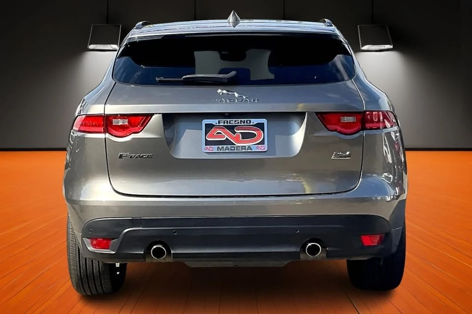 2019 Jaguar - Image 4 of 20