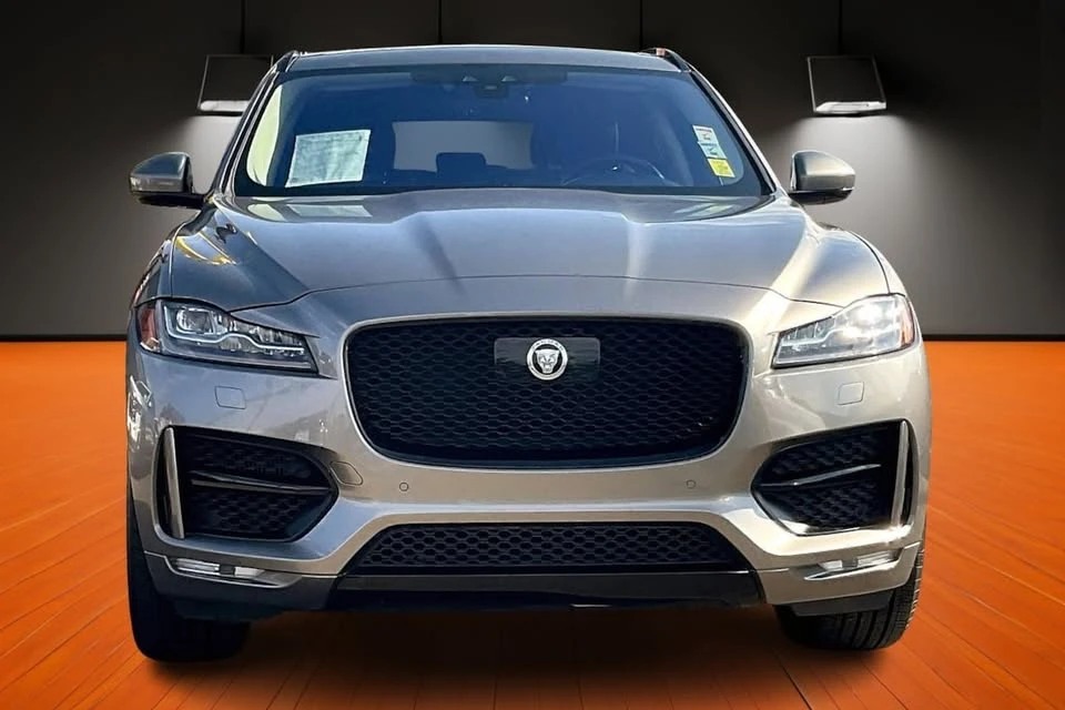 2019 Jaguar - Image 2 of 20