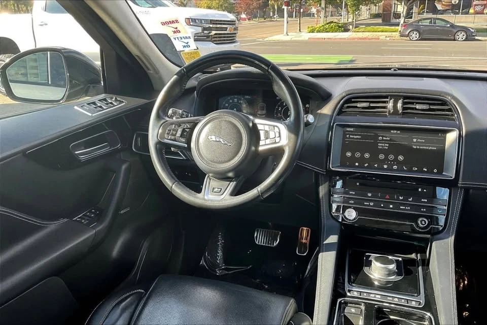 2019 Jaguar - Image 5 of 20