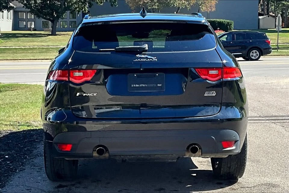 2019 Jaguar F-Pace - Image 5 of 5