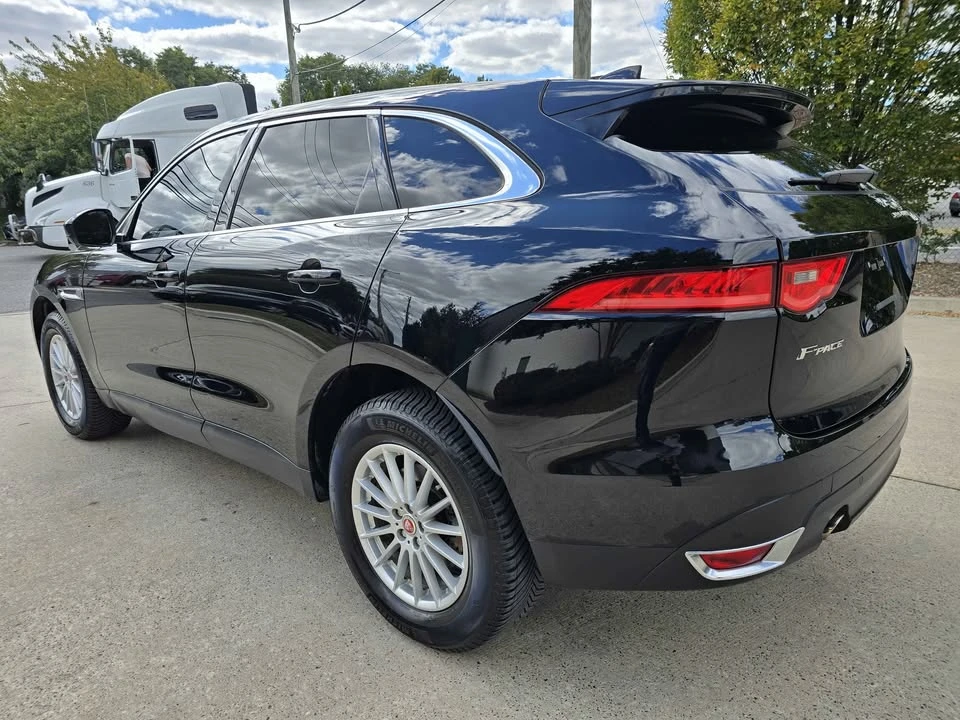 2019 Jaguar F-Pace - Image 7 of 20