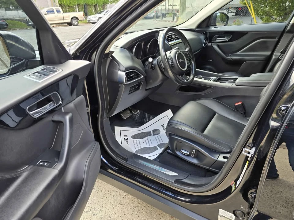 2019 Jaguar F-Pace - Image 13 of 20
