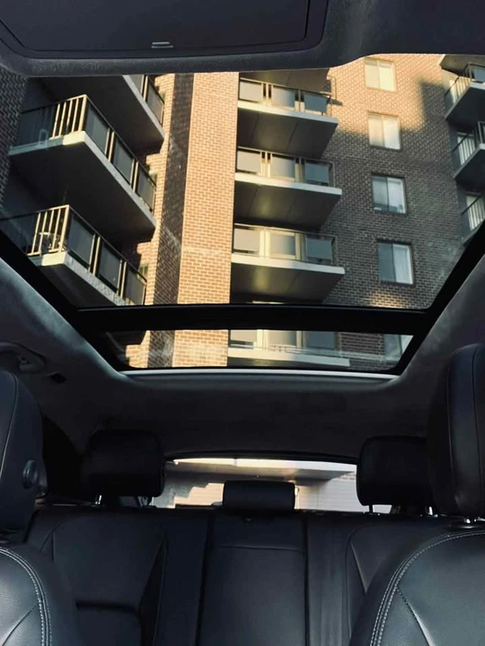 2019 Jaguar F-Pace - Image 9 of 16