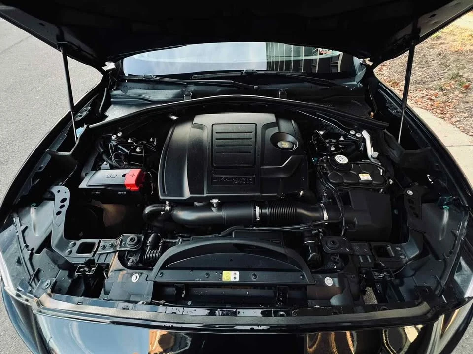 2019 Jaguar F-Pace - Image 12 of 16